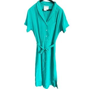 Diane Von Furstenberg, vintage silk dress. Knee length.